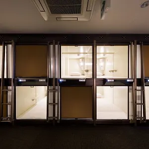  Hotel kapsułowy Capsule Cube